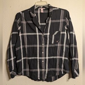 Victoria Secret Black and White Plaid Button-Up Shirt Size Medium Pre-owned